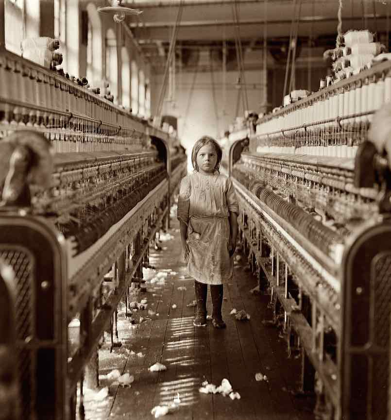 Hine child cotton mill.jpg
